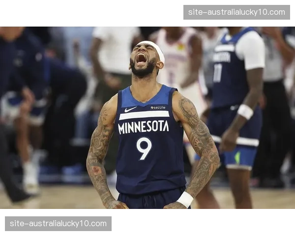 森林狼防守选位松散 芬奇指出第三节丢39分暴露体系松动 森林狼防守选位松散 芬奇指出第三节丢39分暴露体系松动